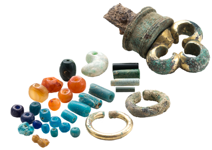 善一田古墳群の出土品写真